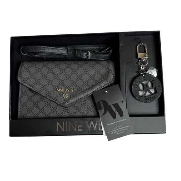 Nine West Zane II SLG Faux Leather Gray Black Crossbody Bag with Keychain NEW - Picture 1 of 5